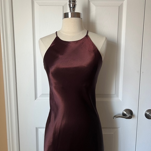 Satin maxi gown - Picture 3 of 4